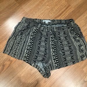 American Eagle Medium Women’s Shorts